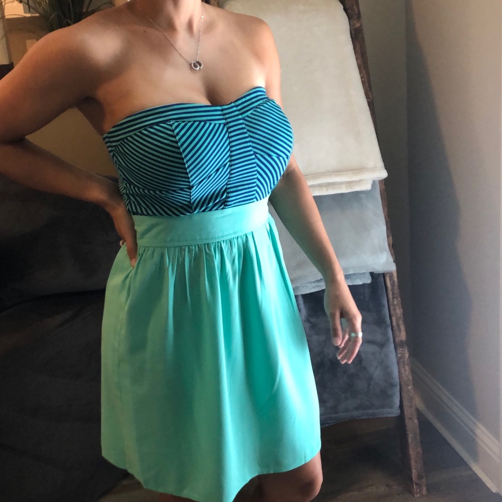 Guess strapless Summer dress